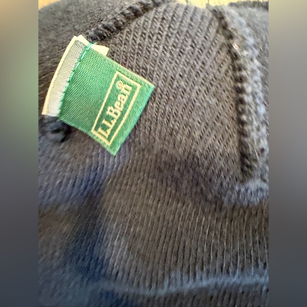 LL Bean Adult Katahdin Pom Winter Hat Unisex Multi Color Sunrise Over Katahdin - Picture 10 of 10